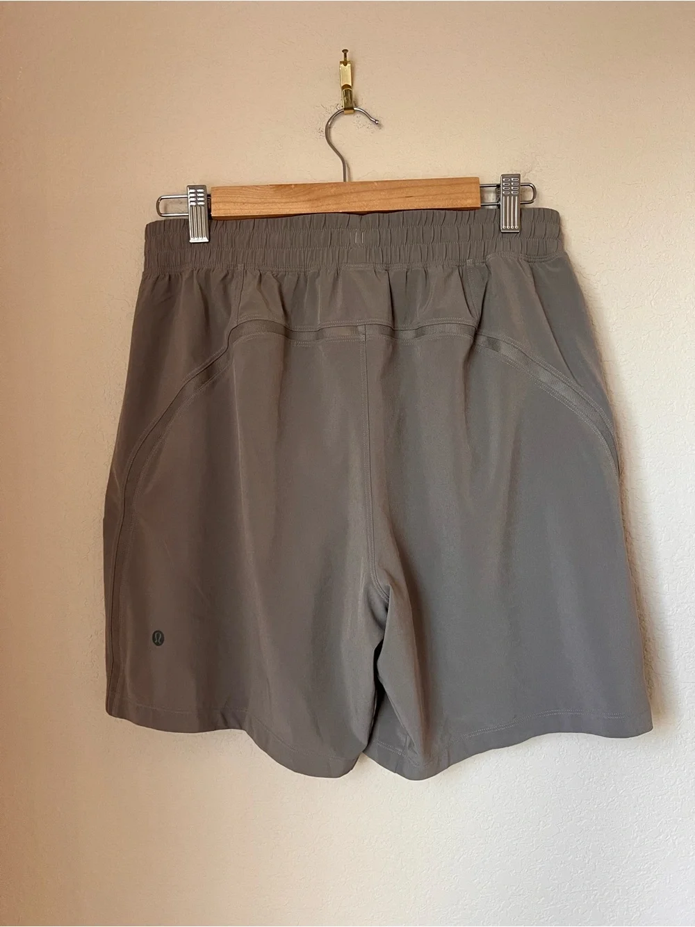 Lululemon Men’s Pace Breaker Linerless Short 7” Size M